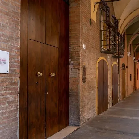 Rua Muro Piano Nobile Family Modène Extérieur photo